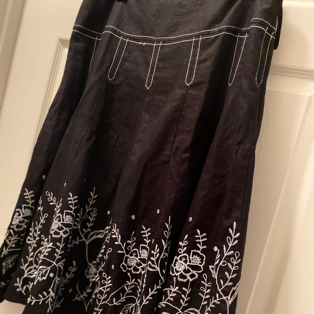 Skirt, fully lined,embroidered, office casual, church, casual, feminine, fall